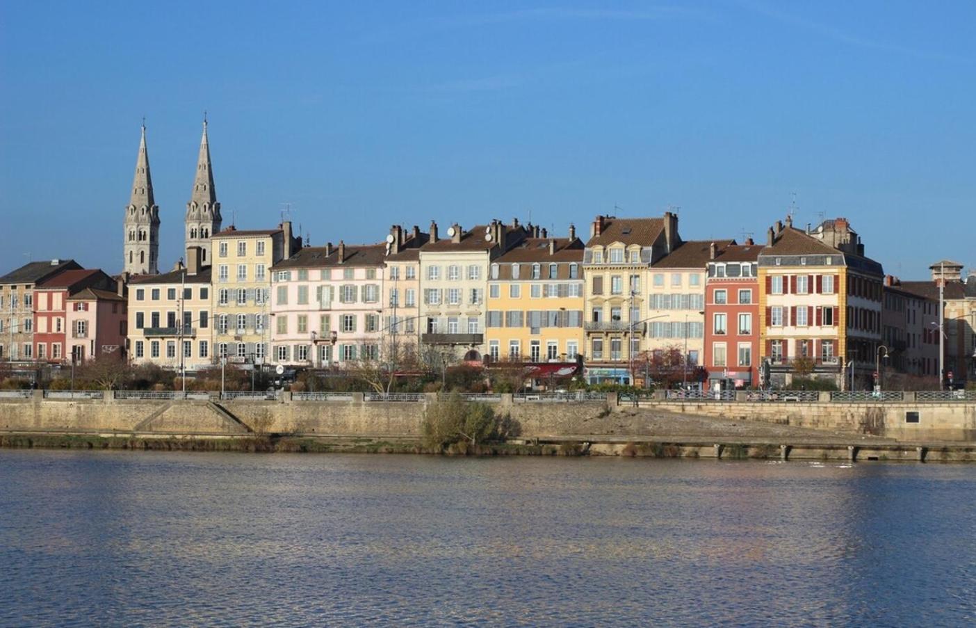 THE SPOT T2 comfort in Mâcon Extérieur photo